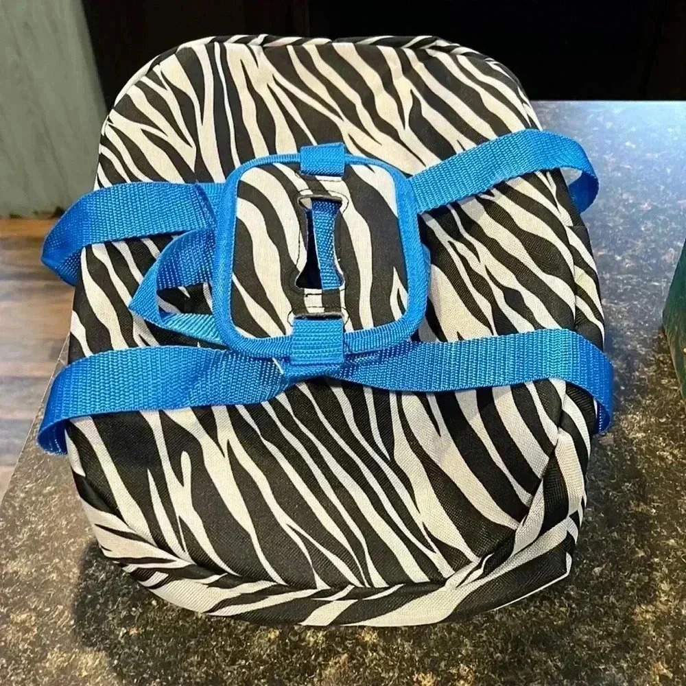 Tote - Picture 1 of 5